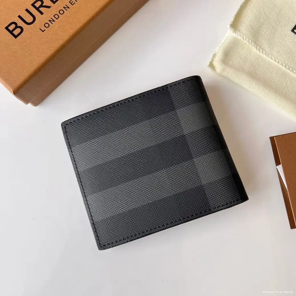 Official First Bag Ru BURBERRY WALLET 0502